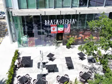 Corporativo Humana Workcenter oficinas Renta y Venta Playa del Carmen Plaza las Americas