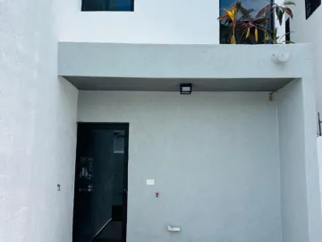 Casa - Fraccionamiento Santa Fe del Carmen