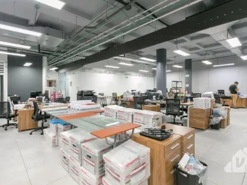 VENTA O RENTA PH PISO 6 ADECUADO  HUMANA WORKCENTER $655 M2  R $65,868 M2 V