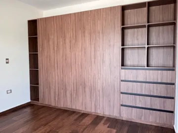 Casa Habitacional en Venta en Lomas de Angelópolis, Puebla con 4 Recámaras y Amenidades