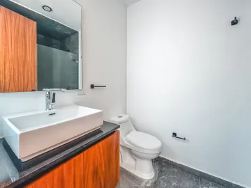 CASA CON ROOF GARDEN Y SALÓN DE JUEGOS EN LOMAS DE ANGELÓPOLIS III