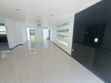 CASA EN VENTA EN LAS FUENTES