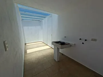 CASA EN VENTA EN LAS FUENTES