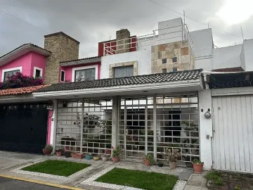 CASA EN VENTA BARRIO DE ARBOLEDAS, PUEBLA