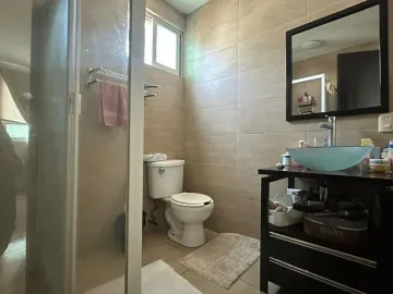 Residencia en Venta en Lomas de Angelópolis | Clúster 9-9-9 Terreno: 300 m² | Co