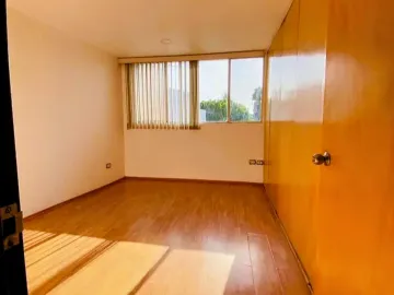 Venta de Casa en zona colegio Humboldt