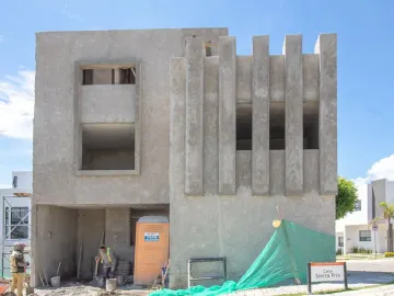 Nueva oportunidad en Lomas de Angelópolis Casa en Parque Aguascalientes