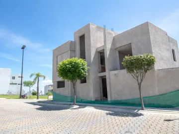 Nueva oportunidad en Lomas de Angelópolis Casa en Parque Aguascalientes