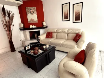 Casa en venta en Prados Agua azul