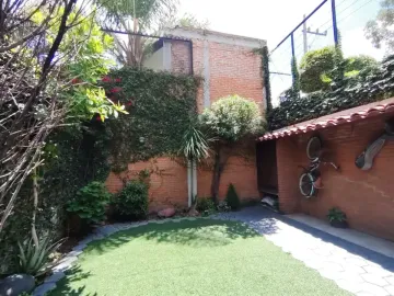 CASA EN VENTA EN MOMOXPAN CON JARDÍN, TERRAZA Y USO DE SUELO MIXTO