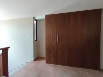 CASA EN VENTA EN MOMOXPAN CON JARDÍN, TERRAZA Y USO DE SUELO MIXTO