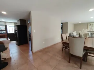 CASA EN VENTA EN MOMOXPAN CON JARDÍN, TERRAZA Y USO DE SUELO MIXTO