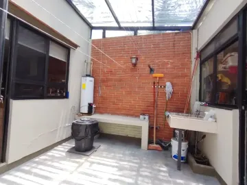 CASA EN VENTA EN MOMOXPAN CON JARDÍN, TERRAZA Y USO DE SUELO MIXTO