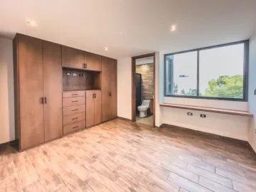 CASA EN PREVENTA CON 5 RECÁMARAS Y  ROOF GARDEN EN LOMAS DE ANGELÓPOLIS III