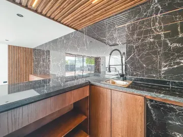 CASA EN PREVENTA CON 5 RECÁMARAS Y  ROOF GARDEN EN LOMAS DE ANGELÓPOLIS III