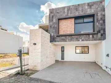 CASA EN VENTA EN ZONA CASCATTA, LOMAS DE ANGELÓPOLIS III