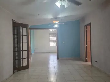 Casa en Venta en San Nicolás de los Garza, Nuevo León: Espaciosa y Bien Ubicada