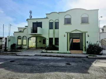 Casa en Venta en San Nicolás de los Garza, Nuevo León: Espaciosa y Bien Ubicada