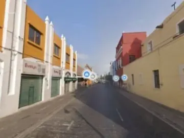 Inversión: Locales Comerciales 4 y Bodega en Ejecución Hipotecaria en Puebla Centro LAAB1