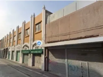 Inversión: Locales Comerciales 4 y Bodega en Ejecución Hipotecaria en Puebla Centro LAAB1