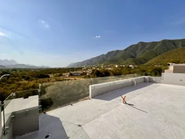 Casa en Venta en Santiago, NL Carretera Nacional