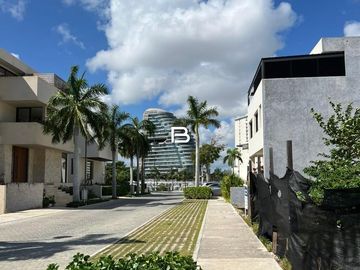 Terreno en Puerto Cancún