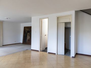 Apartamento Dúplex en Venta Laureles, Medellín.