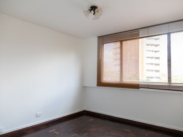 Apartamento Dúplex en Venta Laureles, Medellín.