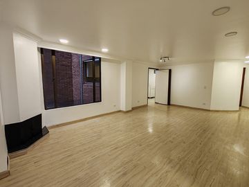 Apartamento en arriendo de 3 hab. en Rincón del Chicó, Bogotá