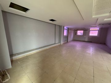 Edificio Comercial en Venta  - (3)
