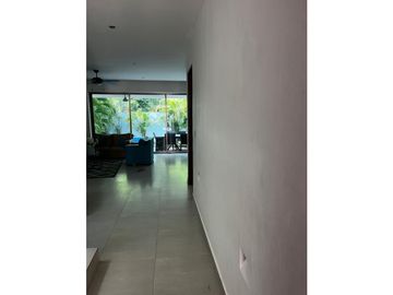 Casa en renta de 330 m2 en Cumbres, Cancún