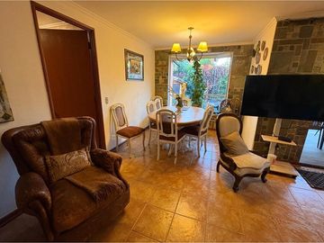 Casa Familiar en Exclusivo Sector Peñalolén