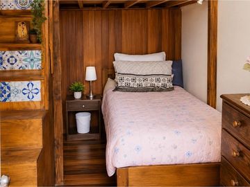 Casa histórica en Ñuñoa, 5D/3B ¡imperdible!