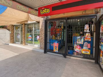 Local comercial en sector de alto flujo