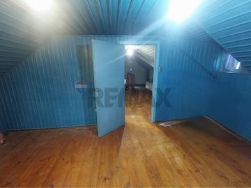 Conectividad y espacio : casa 4 dorm. y estar