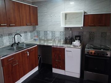 Conectividad y espacio : casa 4 dorm. y estar