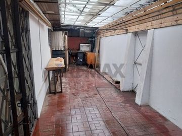Conectividad y espacio : casa 4 dorm. y estar