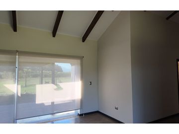 HERMOSA CASA DE CAMPO