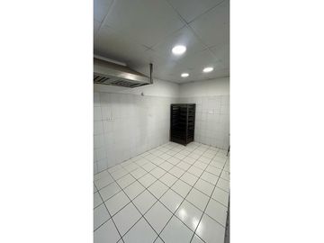 Esquina Comercial en Franklin con Renta Activa