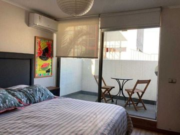 HERMOSO TOWN HOUSE EN BARRIO YUNGAY