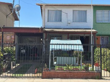 Acogedora casa en Isla de Maipo
