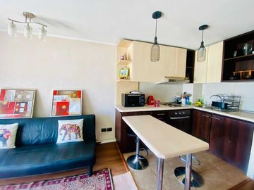 Venta, departamento a pasos del metro