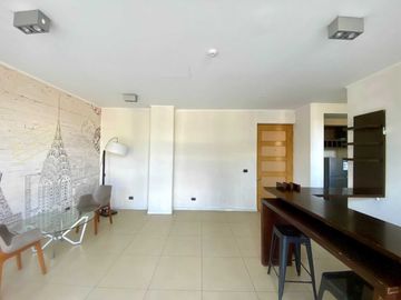 Venta, departamento a pasos del metro