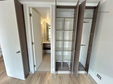 Semi Nuevo 1 Dormitorio + bodega; Av. Perú, C° San Cristobal