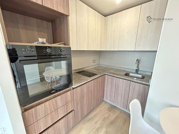 Semi Nuevo 1 Dormitorio + bodega; Av. Perú, C° San Cristobal