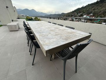 Semi Nuevo 1 Dormitorio + bodega; Av. Perú, C° San Cristobal