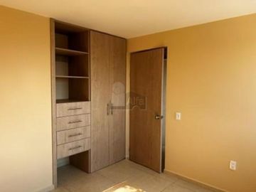 Departamento en PB con patio en venta