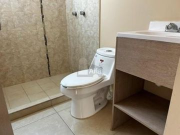 Departamento en PB con patio en venta