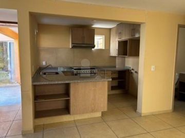 Departamento en PB con patio en venta