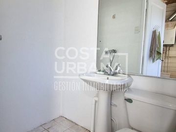 Costa Urbana vende hermosa casa en Los Romeros